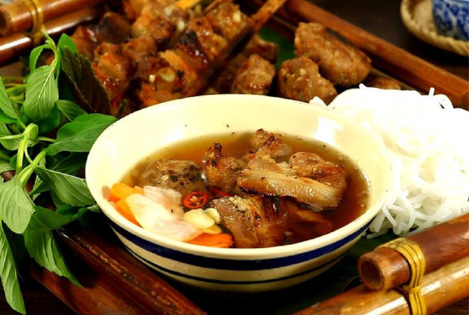 Bún Chả – Grilled Pork with Rice Vermicelli